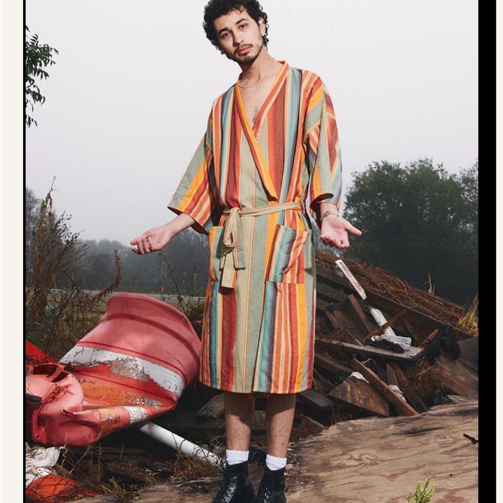 Highway Robery Robe - Picture 5 of 8